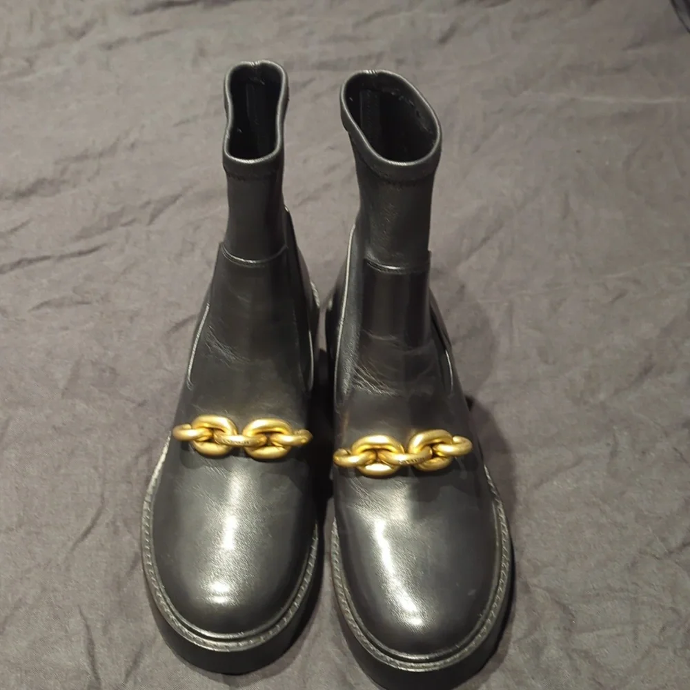 Coach Kenna Bootie Size 9 Black Leather Ankle Boots with Gold Chain Detail - Picture 5 of 10